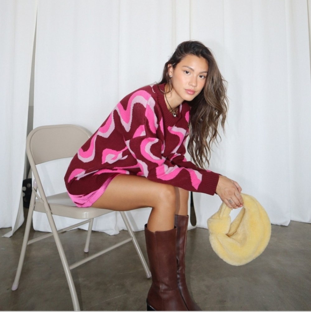 💕🫐Swirly pie// Pink swirly print pullover Sweater - Picture 3 of 5